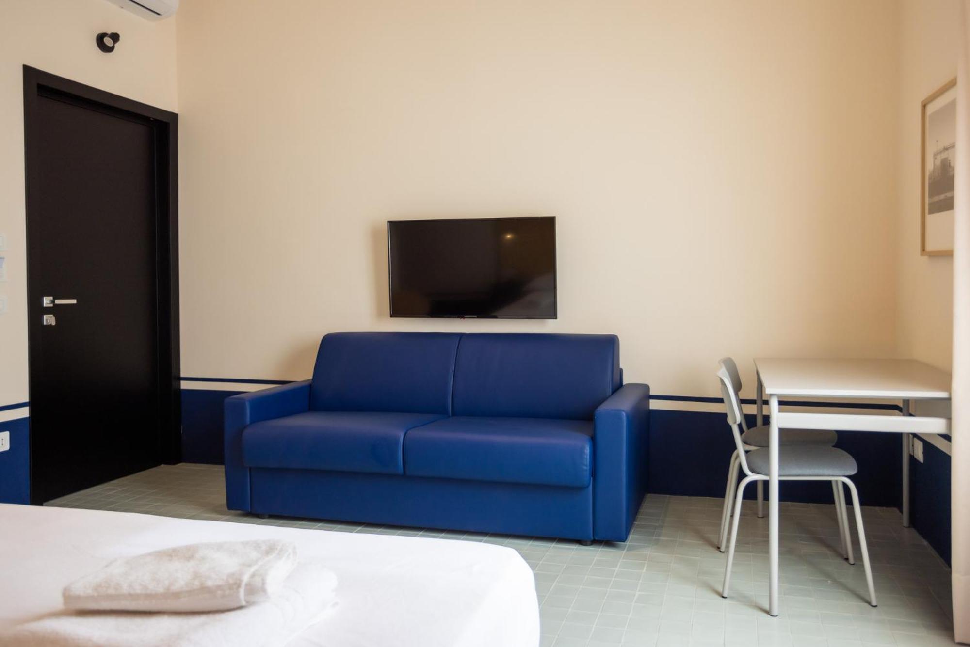 Don Vittorio A Chiaia Hotel Naples Exterior photo