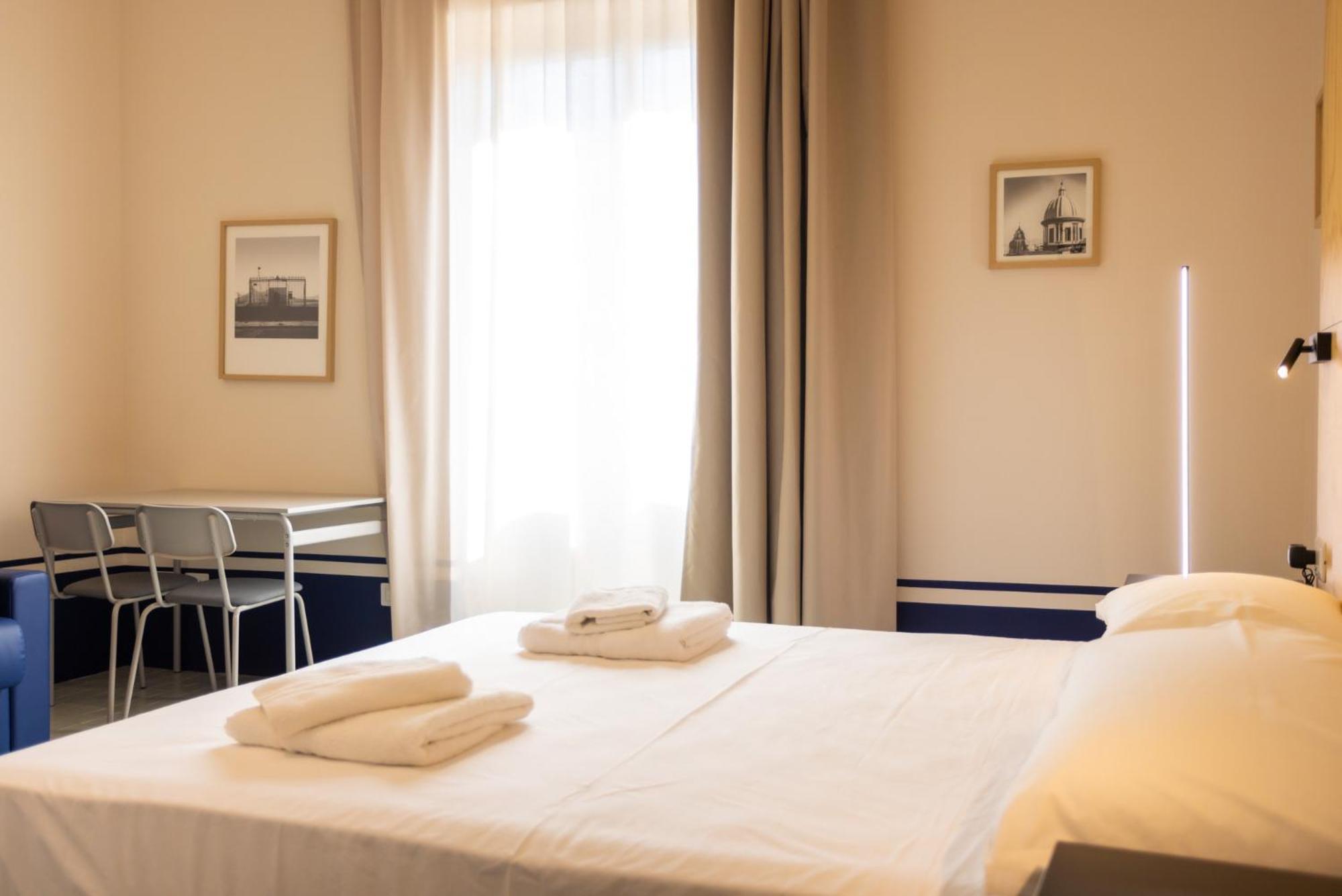 Don Vittorio A Chiaia Hotel Naples Exterior photo
