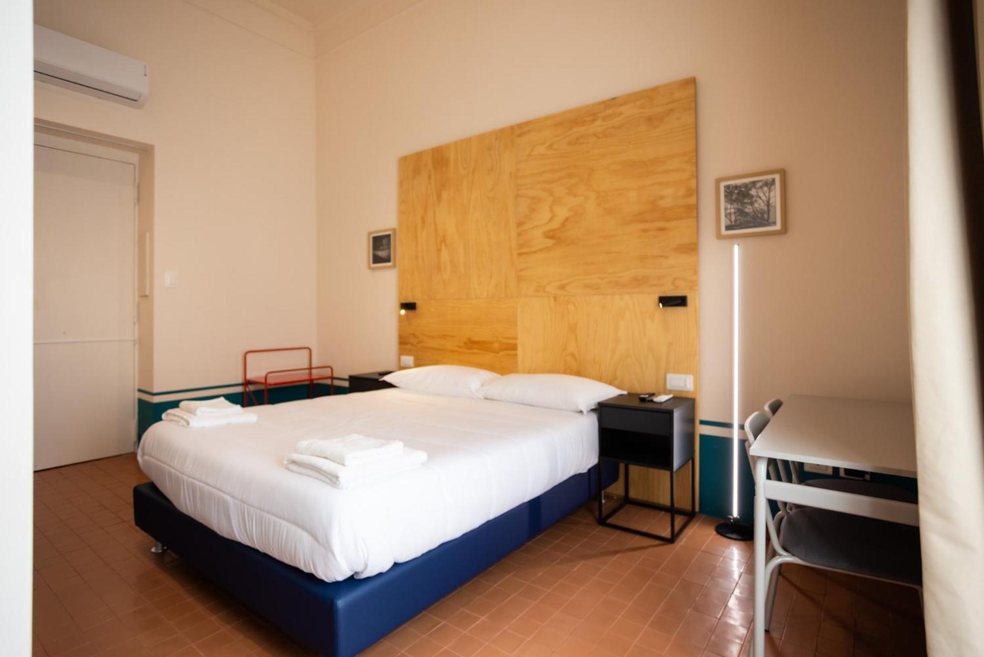 Don Vittorio A Chiaia Hotel Naples Exterior photo